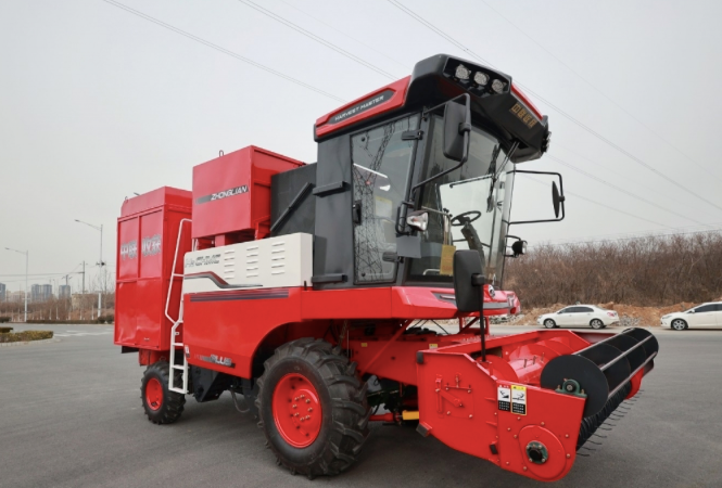 I do business with China, and Zhonglian Harvest helps me harvest peanuts in Africa(图3) 7.png